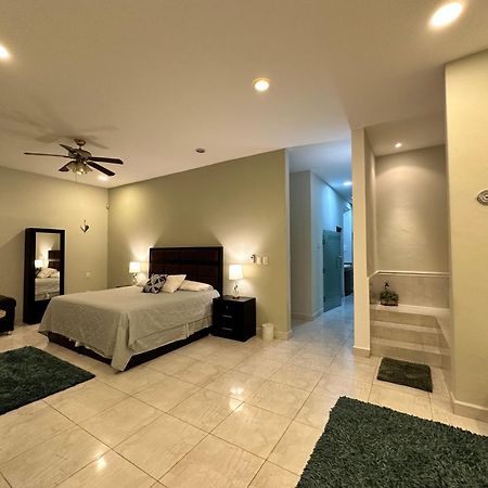 Casa Sasha'S Mini Palace Cancun Ngoại thất bức ảnh